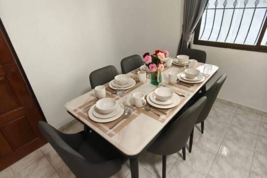 Royal Park Village for rent