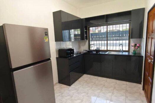 Royal Park Village for rent