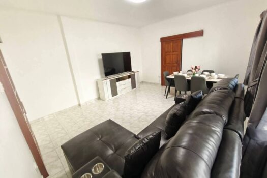 Royal Park Village for rent