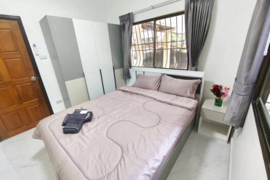 Royal Park Village for rent