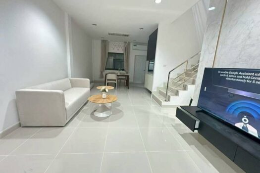 Modern 3-Bedroom Townhouse for Rent in Zensiri