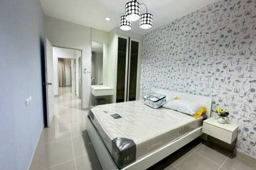 Modern 3-Bedroom Townhouse for Rent in Zensiri