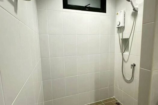 Modern 3-Bedroom Townhouse for Rent in Zensiri