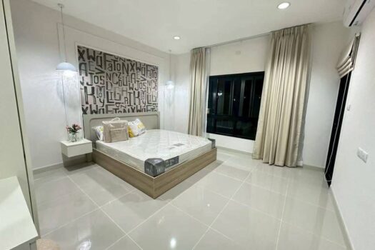 Modern 3-Bedroom Townhouse for Rent in Zensiri