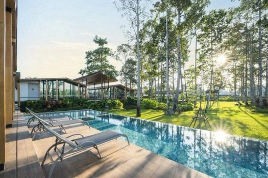 Family House for Sale in Life in the Garden