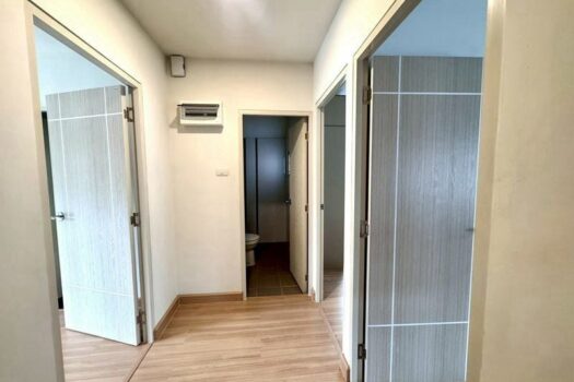 Family House for Sale in Life in the Garden