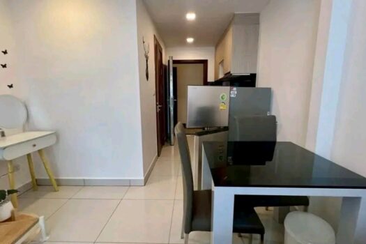 Modern Duplex Condo with Loft Bedroom in Laguna Beach Resort 2.