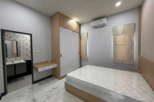 Brand New Pool Villa for Rent in JJ Village 6