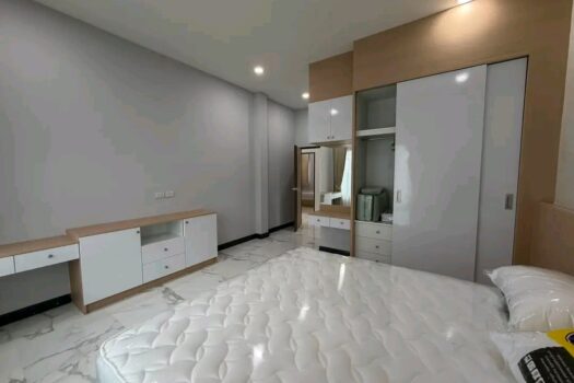 Brand New Pool Villa for Rent in JJ Village 6