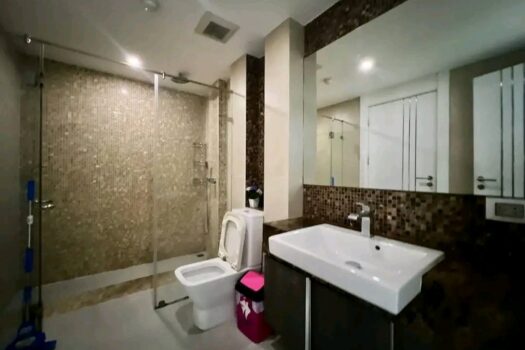 Centara Avenue Residence Pattaya | Pool View Apartment for Rent