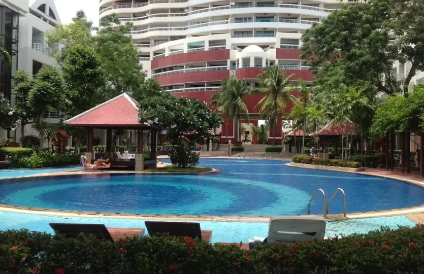METRO JOMTIEN CONDOMINIUM – SPACIOUS SEA VIEW STUDIO FOREIGN QUOTA