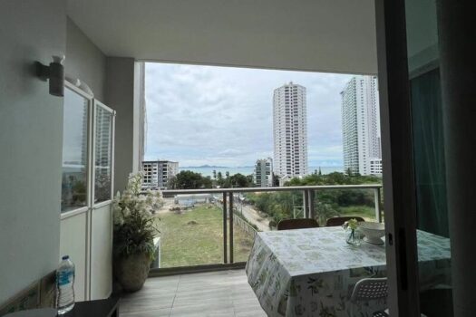 Riviera Wongamat – Luxury 2 Bedroom
