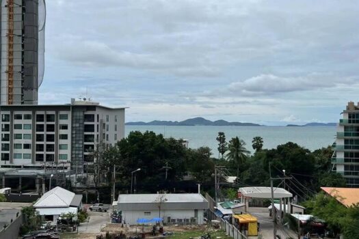 Riviera Wongamat – Luxury 2 Bedroom