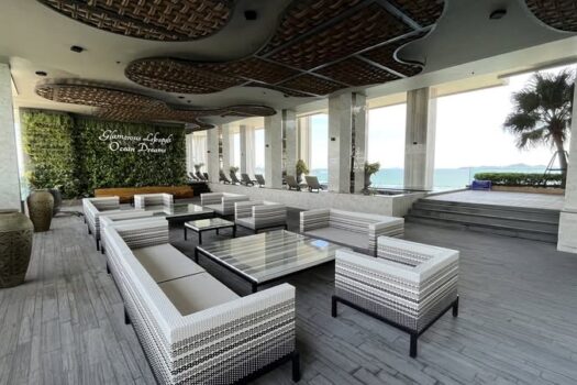 Riviera Wongamat – Luxury 2 Bedroom