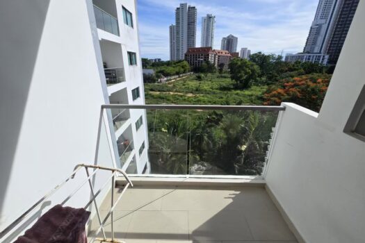 1 Bedroom Condo for Sale Wongamat | Club Royal Pattaya