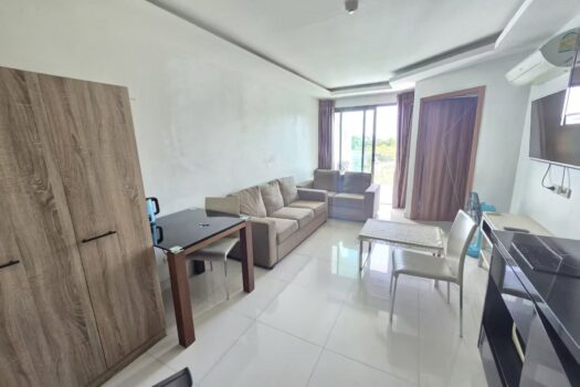 1 Bedroom Condo for Sale Wongamat | Club Royal Pattaya
