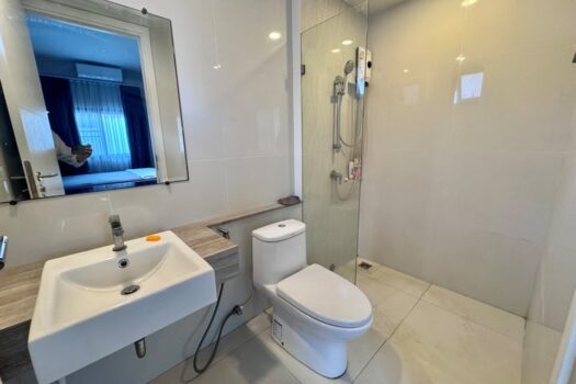 3 Bedroom House for Sale in Nong Pla Lai Pattaya | The Palm Parco