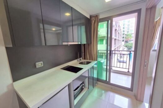 1 Bedroom Condo for Sale in Pattaya | Pool View | Arcadia Continental