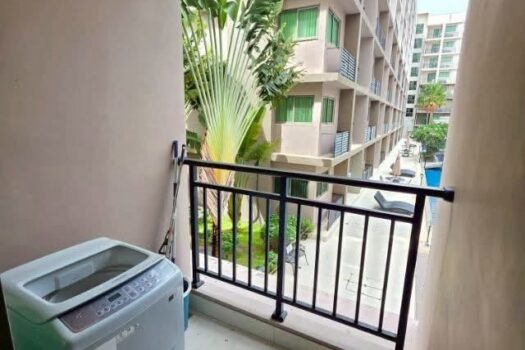 1 Bedroom Condo for Sale in Pattaya | Pool View | Arcadia Continental
