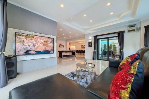 5 Bedroom Pool Villa for Rent Pattaya | Tanyawan City Home
