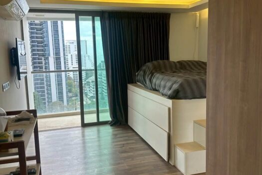 Studio for Sale in Pratumnak Pattaya | Sea View | Foreign Quota