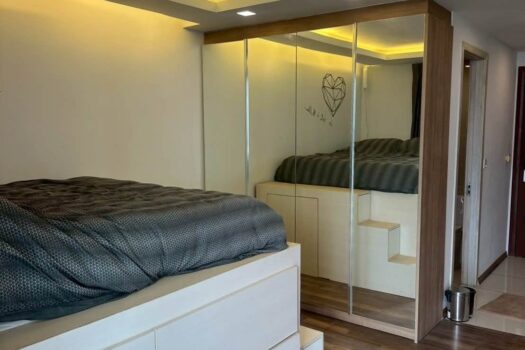 Studio for Sale in Pratumnak Pattaya | Sea View | Foreign Quota