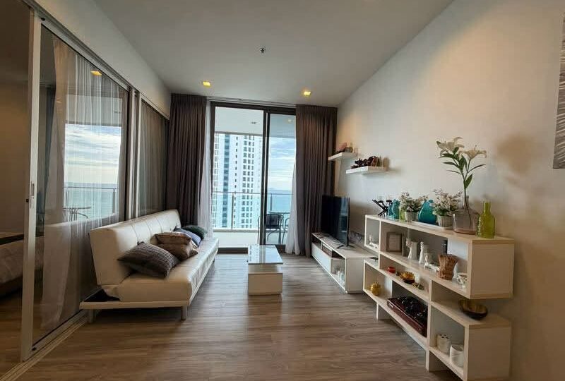 Beachfront condo Wongamat for sale at Baan Plai Haad – 54 sqm sea view apartment
