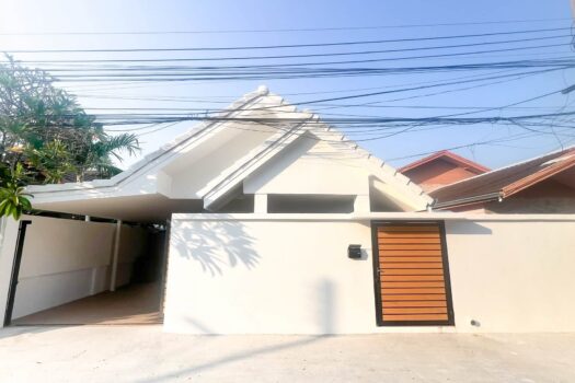 Pool Villa for Sale Pattaya | 5 Bedroom Investment Villa with 10% Guaranteed Return