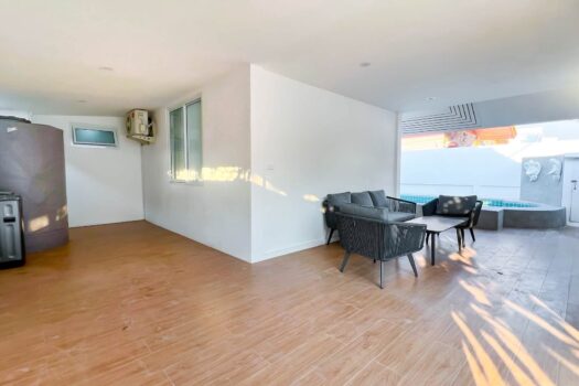 Pool Villa for Sale Pattaya | 5 Bedroom Investment Villa with 10% Guaranteed Return